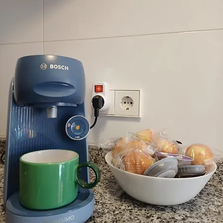 アパート Taxi - *